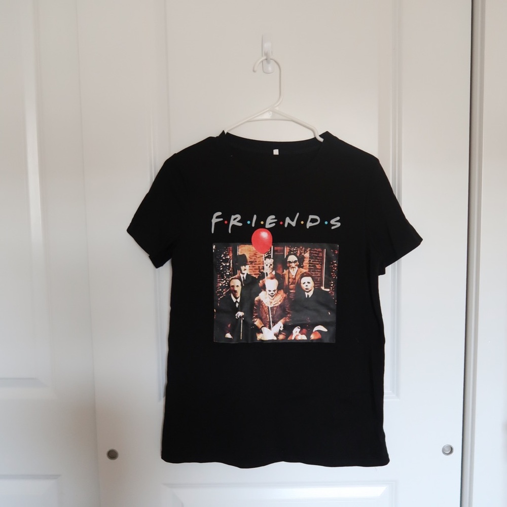 🚫SOLD Halloween version friends T-shirt